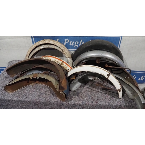 649 - Assorted Norton and Triumph mudguards