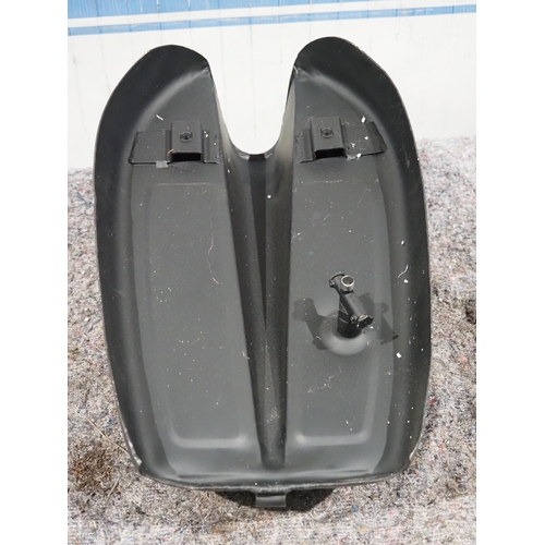 661 - Norton slimline fuel tank