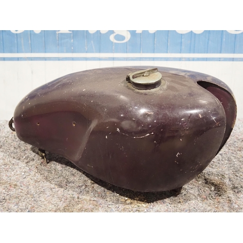 662 - Triumph fuel tank