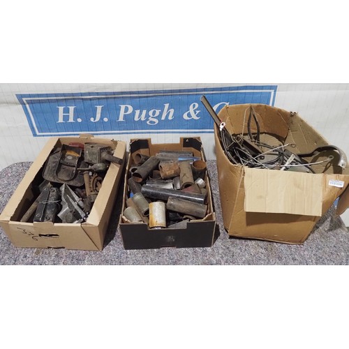 123 - British fork parts, oil tank, yokes etc.