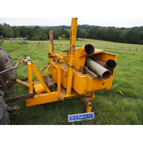 131 - Cundy self feed PTO drive stake peeler. Working order, complete