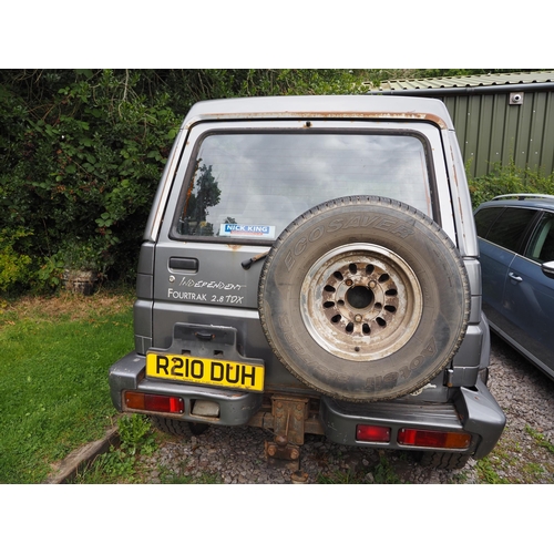 142 - Diahatsu Independent Fourtrak TDX , showing 219808 miles, mot expiry 28.11.24. Reg. R210 DUH