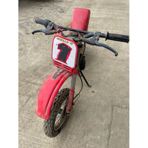 192 - Childs dirt bike