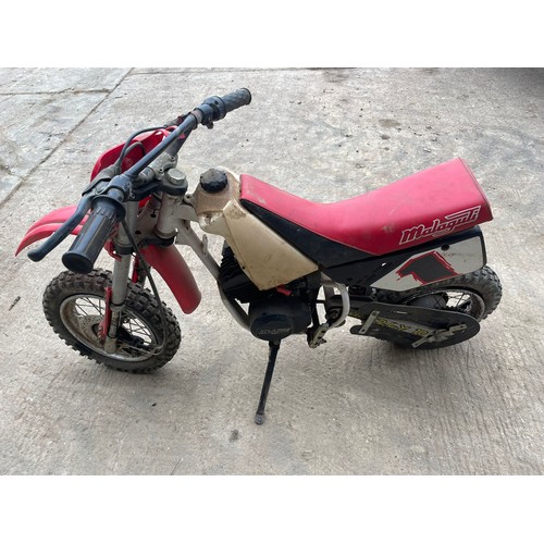 192 - Childs dirt bike