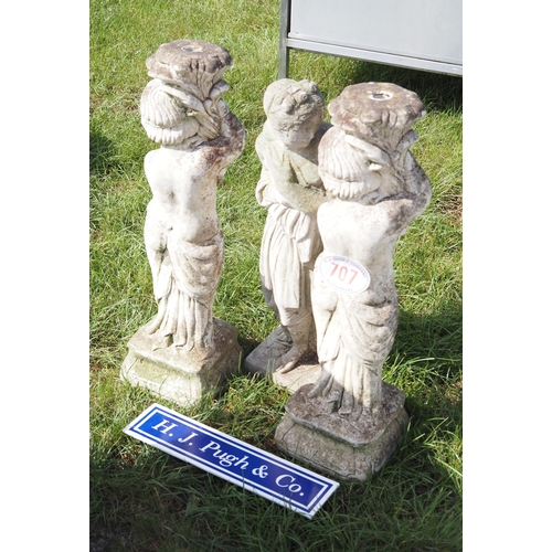 707 - Garden ornaments - 3