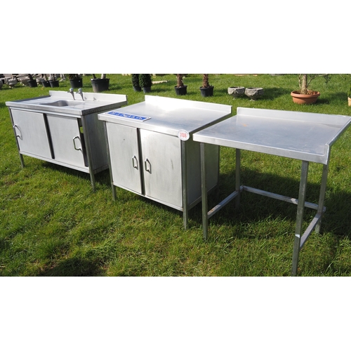 708 - Stainless steel kitchen tables and sink