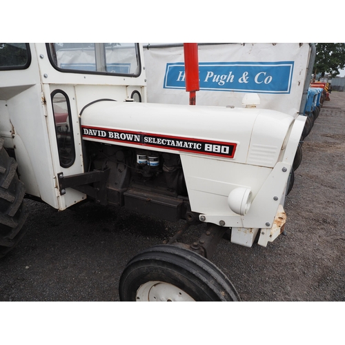 David Brown 880 Tractor With Cab Runs 1967 Reg MYB 806E V5 And Key