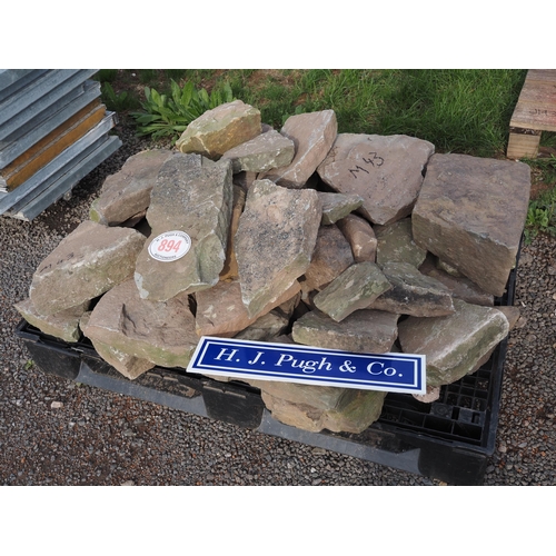 894 - Pallet of rockery stone