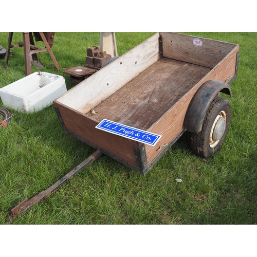 926 - Single axle car trailer