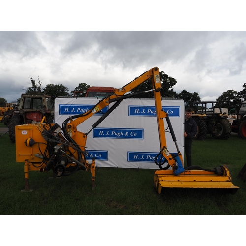 1620 - Bomford B49X flail hedge trimmer