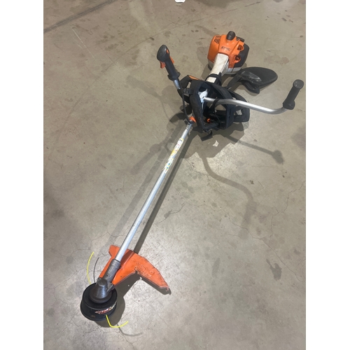 498C - Stihl FS460c strimmer with harness