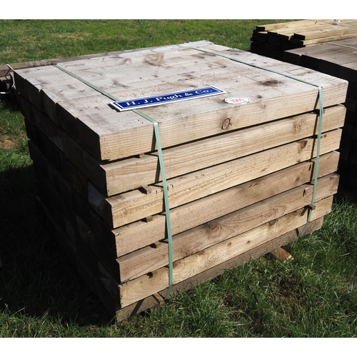 1065 - Sawn timbers 1.2m x200x100 - 35