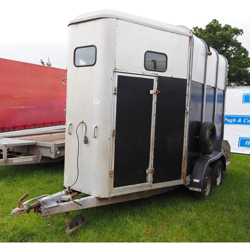 1672 - Ifor Williams HB510R double horsebox. Sold as seen