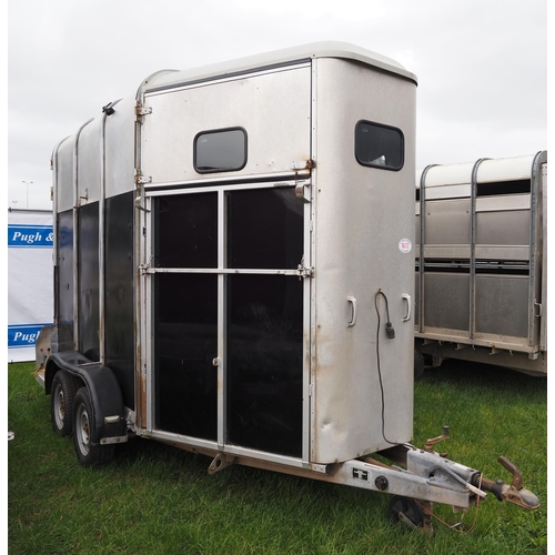 1672 - Ifor Williams HB510R double horsebox. Sold as seen