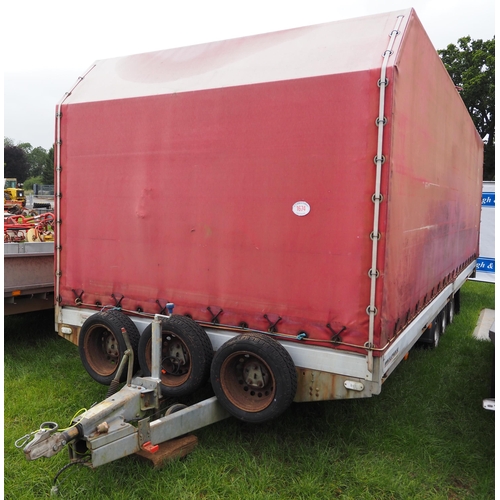 1674 - Klapvogn tri axle curtain side trailer. Fitted with 9 new tyres, 26 x 8 x 7ft