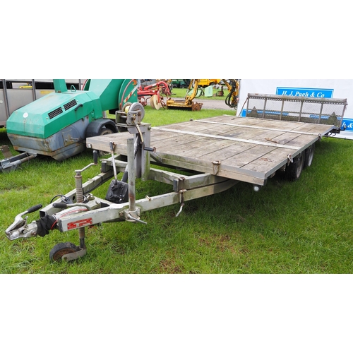 1676 - Beaver tail plant trailer tilt and winch