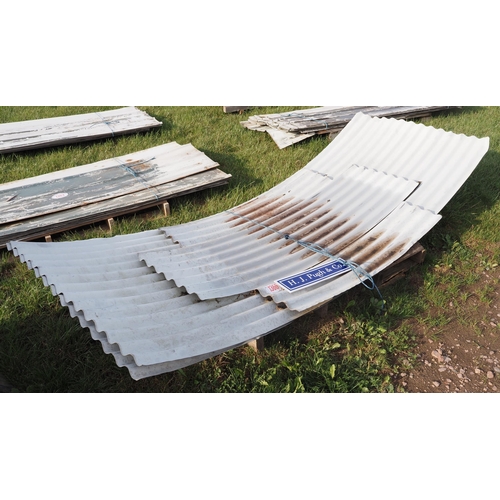 1366 - Mixed curved roof sheets - 4