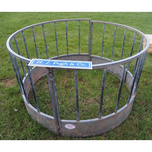 1432 - Galvanised ring feeder