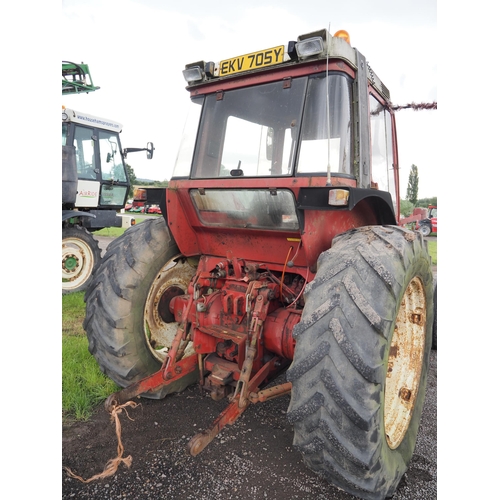 1627 - International 956XL tractor, starts but has gearbox issue. Reg. EKV 705Y