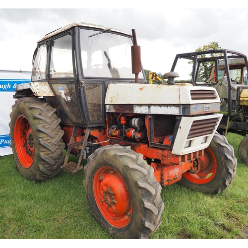 1636 - David Brown 1490 4WD tractor. Runs and drives. Reg. LCJ 664Y. V5 in office