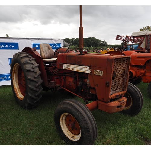 1644 - International 523 agromatic tractor, pick up hitch, nearly new tyres all round, off farm condition. ... 