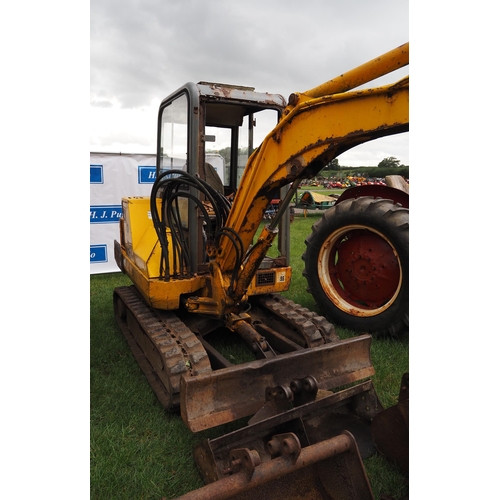 1645 - JCB 803 Mini digger. Runs and drives. Keys in office