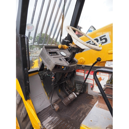 1646 - JCB 525B Loadall with pick up hitch, pallet tines and bag hook. Runs and drives. Reg. D489 CBC. No d... 