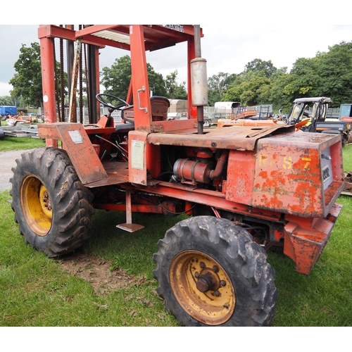 1647 - Manitou MB25C forklift. Runs and drives. Reg. VDM 599R. No docs