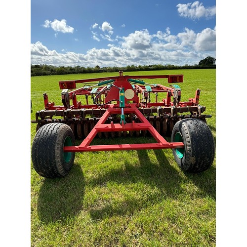 75 - Kverneland CLD cultivator, auto trip, mixing discs, d ring press, good points and wings