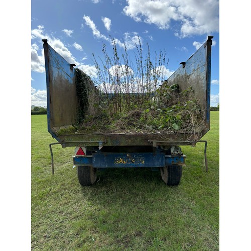 40 - Twin axle muck trailer