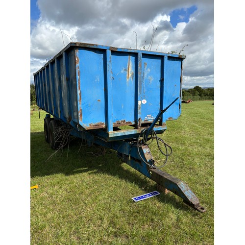 40 - Twin axle muck trailer