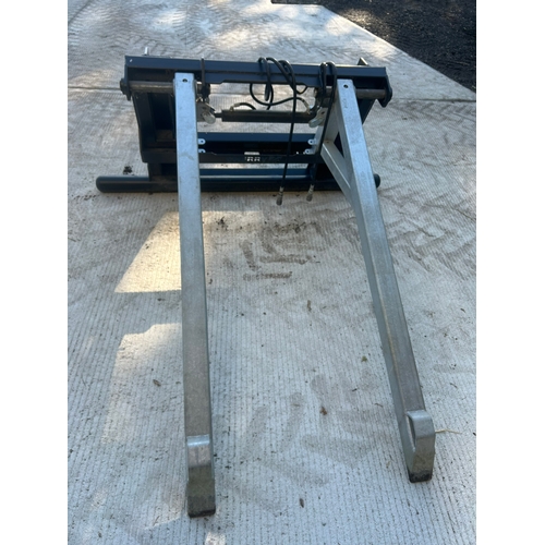 220 - Cherry Products hydraulic bag lifter