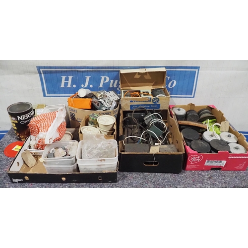 115 - Assorted Lapidary equipment, stones and polishing equipment