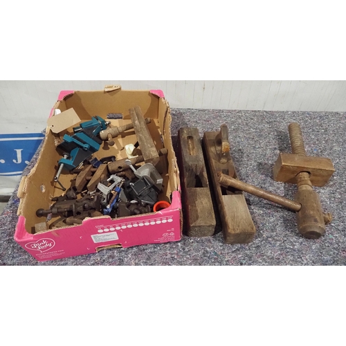 14 - Clamps and wooden planes