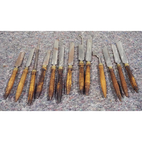 40 - Woodworking chisels and thread chasing tools - 13