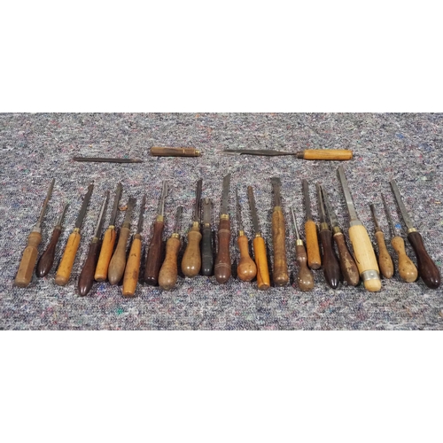 44 - Woodworking thread chasers, chisels and parts to include Holtzapffel