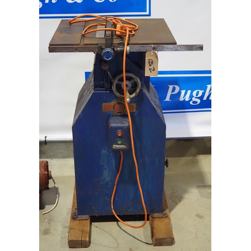 250 - Parry & Sons circular saw table. Single phase