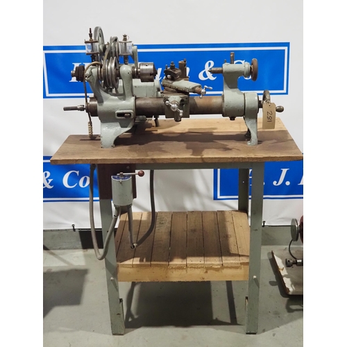 281 - Metal working variable speed lathe with 17