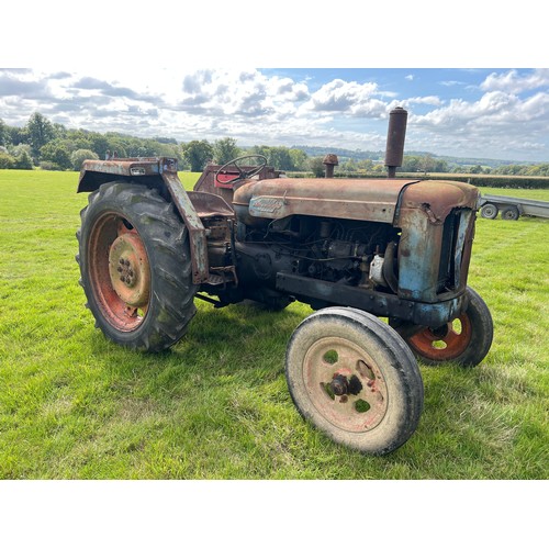 168 - Fordson Major tractor. Last used approx. 10 years ago, will need recommissioning. Runs.