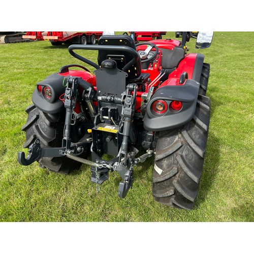 206 - Antonio Carraro TRX7800s forward reverse drive 70hp alpine tractor. Showing 6 hours on the clock, ca... 