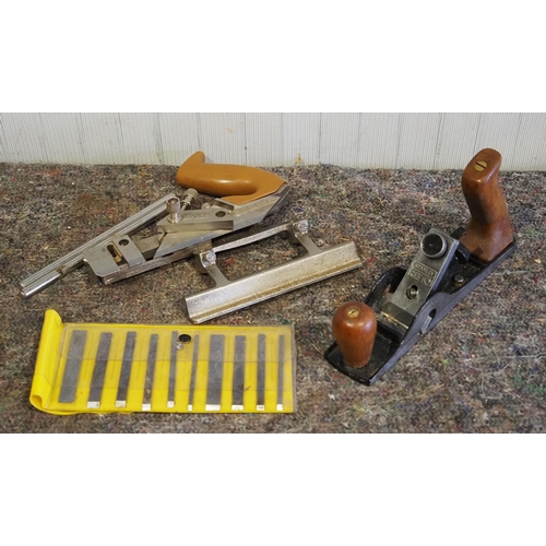 442 - Stanley RB10 plane and Stanley combination plane with cutters