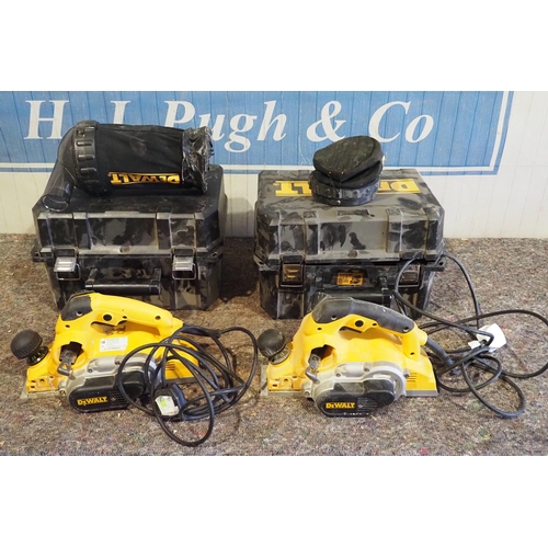 498 - DeWalt planers - 2