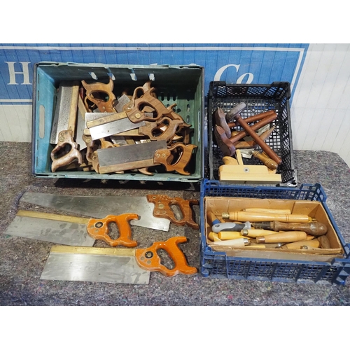 499 - Quantity of hand saws, handles and other tools