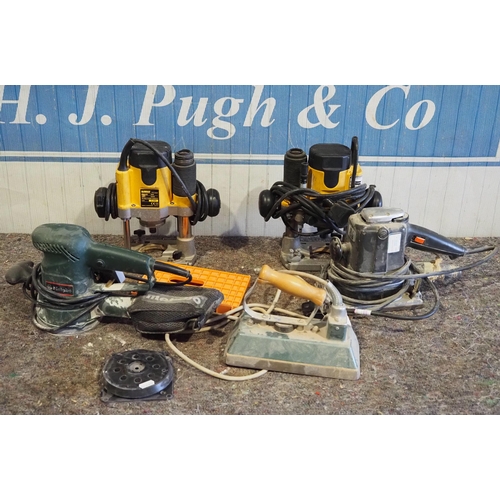 500 - Assorted power tools to include DeWalt routers, sanders, Elu sander and other tools