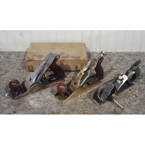 535 - Woodworking planes to include Woden No. 4 in box, GTL and Stanley No. 78