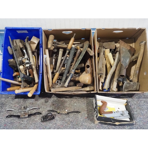 546 - Hand tools to include hammers, axes, billhooks, spokeshaves etc