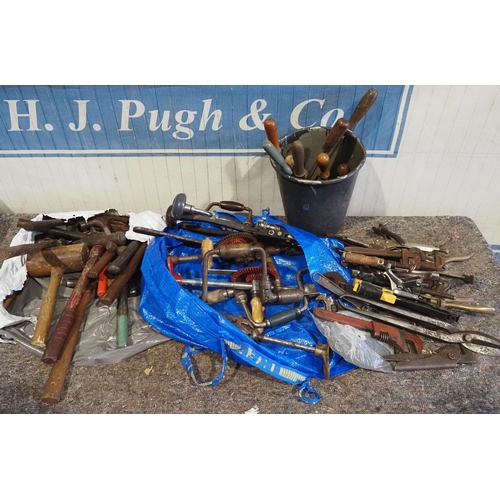 591 - Hand drills, mallets, pliers, wrenches etc