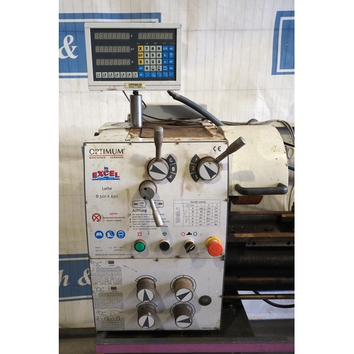 631 - Optimum D320x620 Lathe with digital reader. 3 Phase