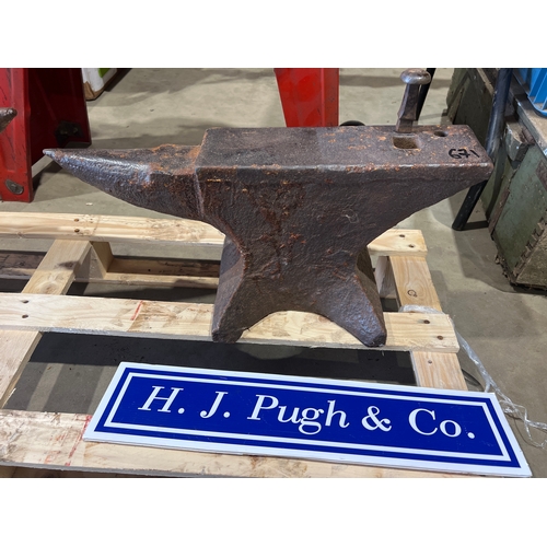 671 - Blacksmiths Anvil. 20”