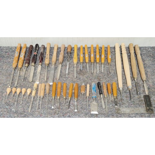 623 - Woodworking gouges and chisels to include Sorby and Marples